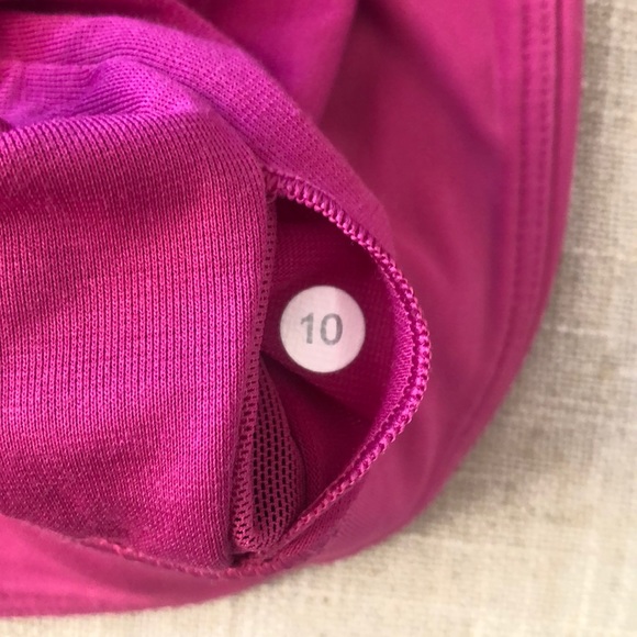 Like new Lululemon Ready Set Sweat bra - Picture 9 of 9